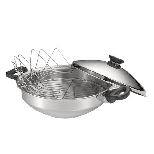 Wok iCook de 7 capas de acero inoxidable con tapa y accesorios sobre fondo blanco.